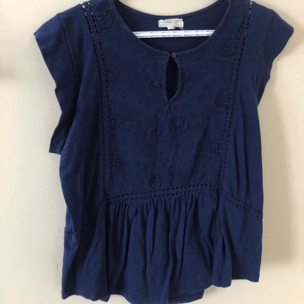Navy short sleeve tee